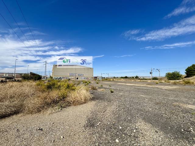 Nave industrial en Venta en Los Leones , Sector 17 Polígono 1 en Pinseque