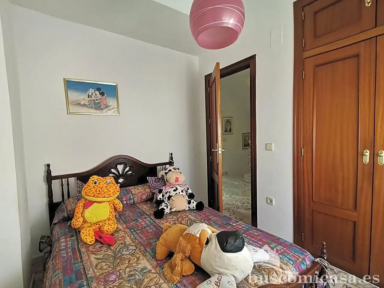 Dormitori de Casa o xalet en venda en Linares amb Terrassa i Balcó