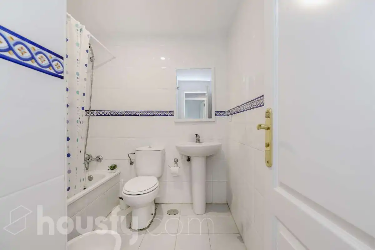 Bathroom of Flat for sale in Doña Julia Golf