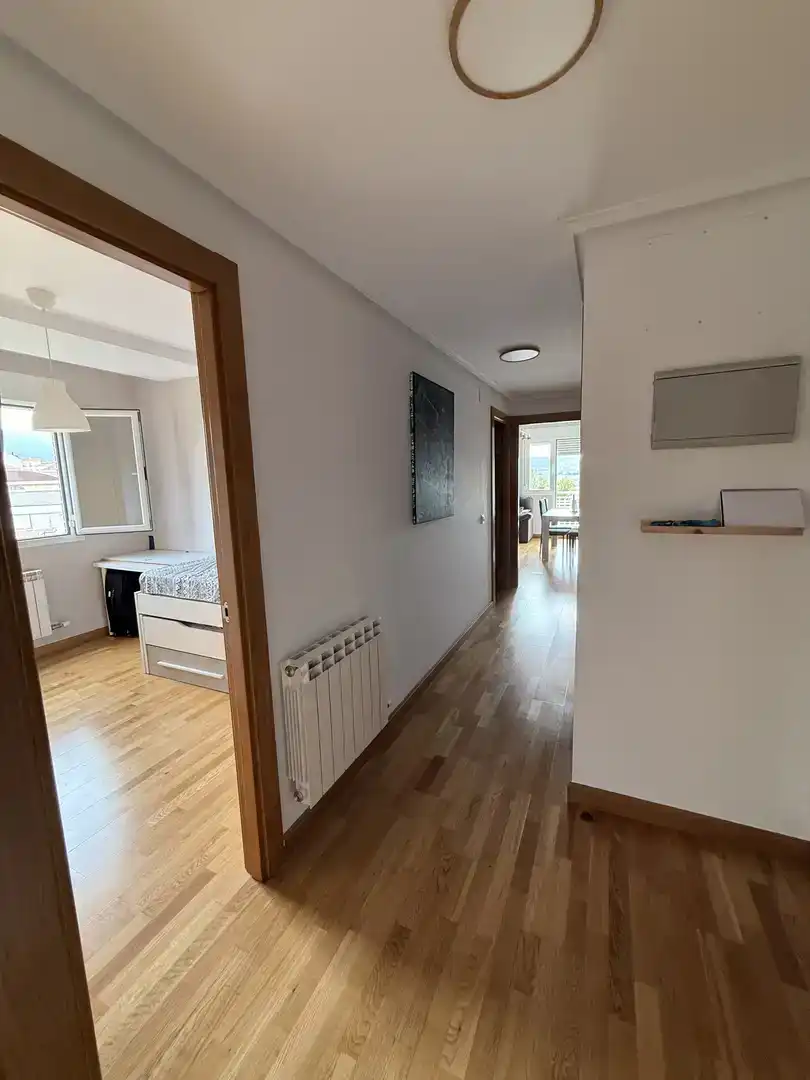Piso en venta en Entrena con Piscina y Balcón