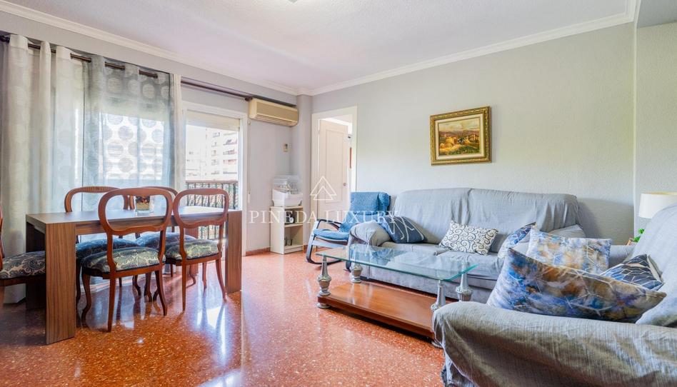 Photo 1 of Flat for sale in Calle del Poeta Mas y Ros, Ciutat Jardí, Valencia