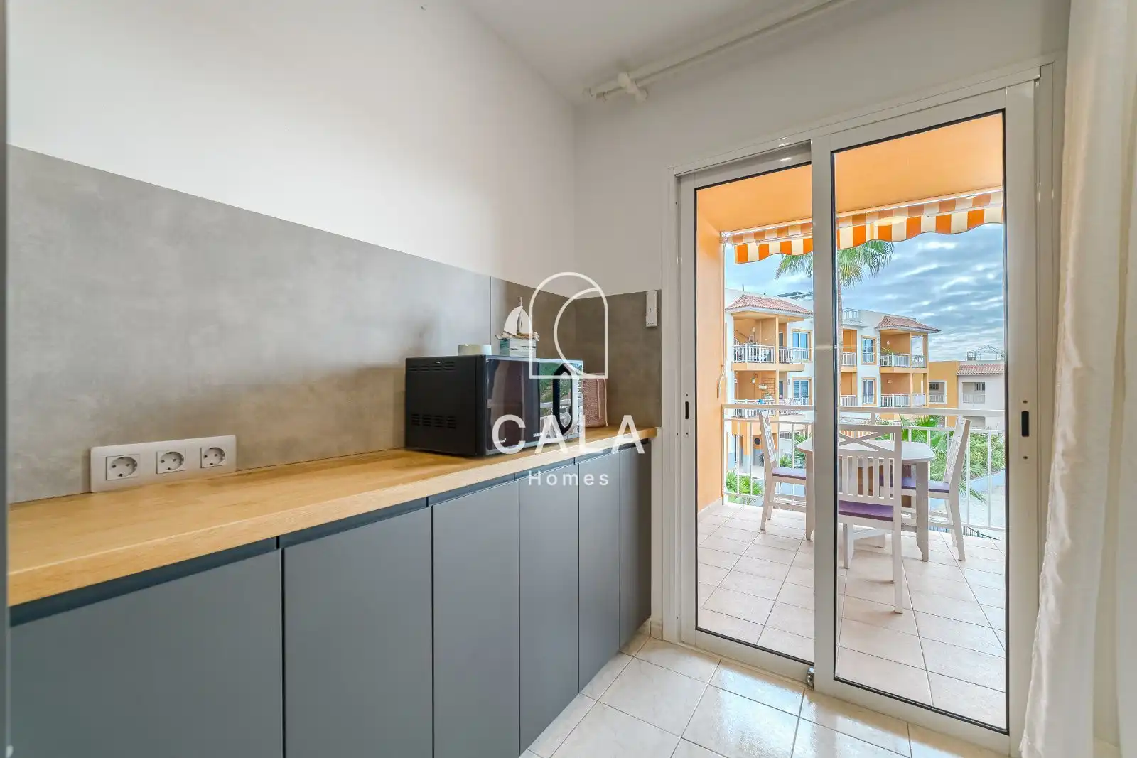 Appartement compact avec balcon à vendre à Venecia, imagen 4