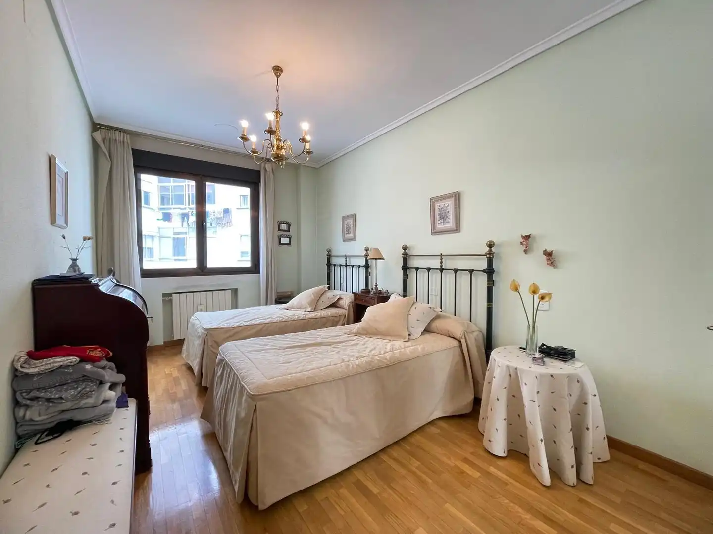 Habitación de Piso en venta en Ponferrada con Calefacción, Terraza y Trastero