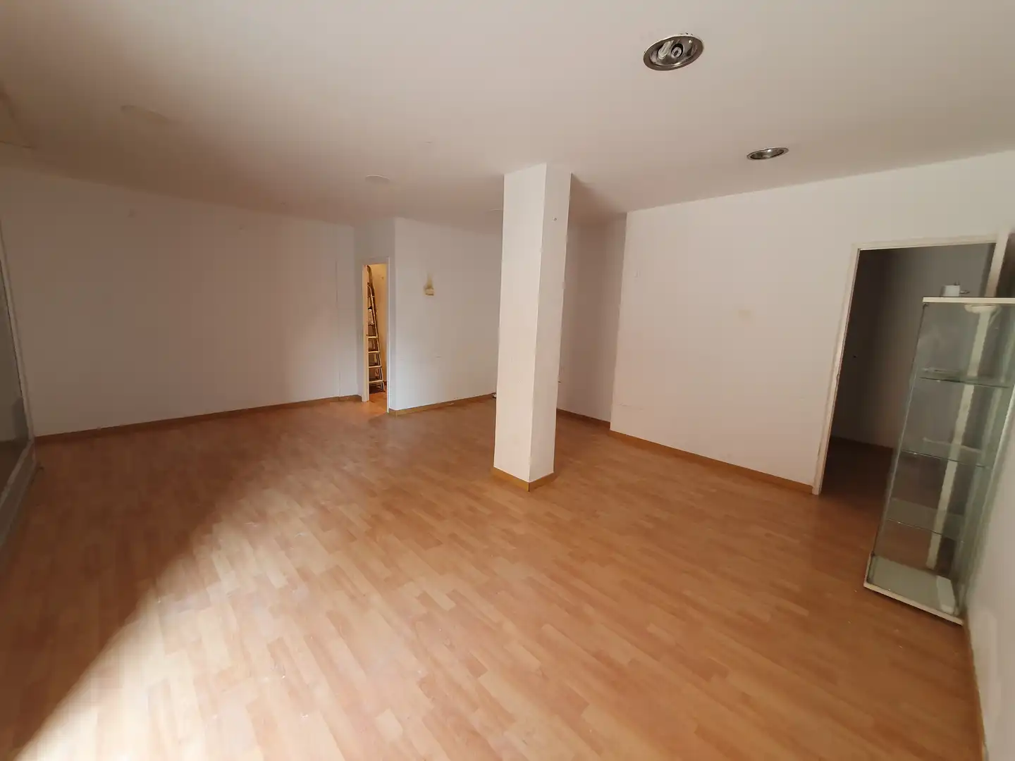 Local comercial en venda a Carrer d'Albinyana, imagen 3