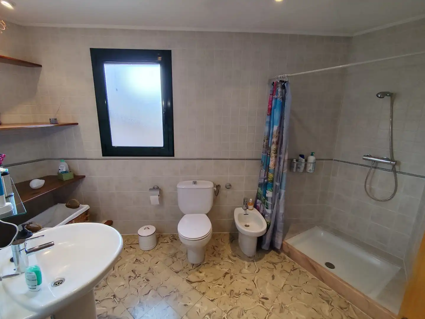 Bathroom of Detached homes for sale in Sils  with Air Conditioner, Heating and Terrace
