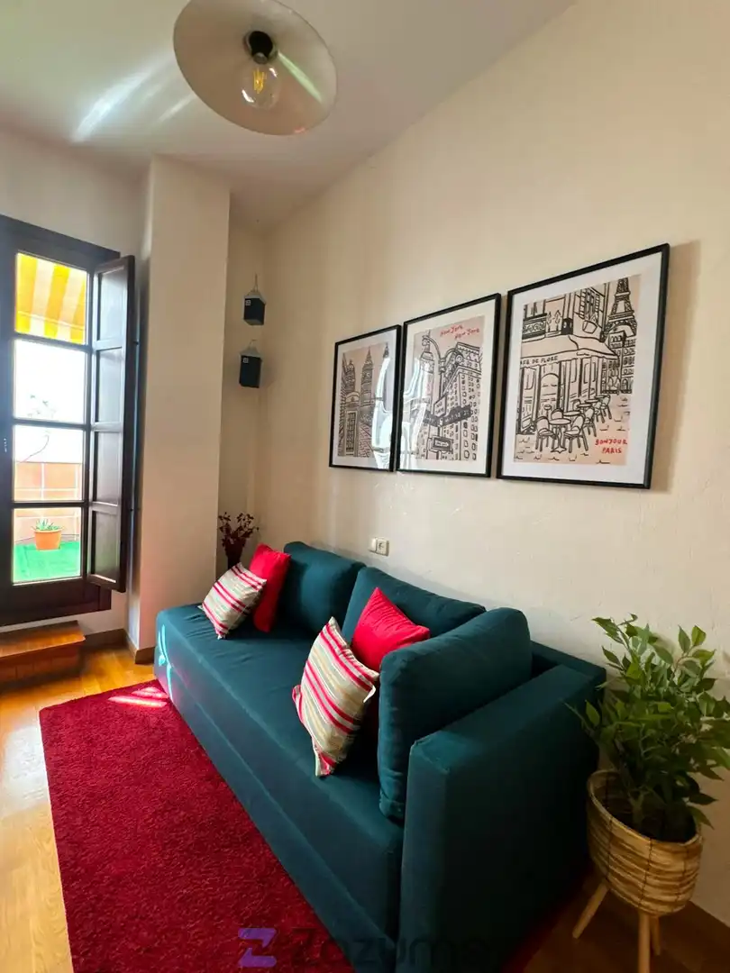 Sala d'estar de Apartament de lloguer en Granada amb Aire condicionat, Calefacció i Parquet