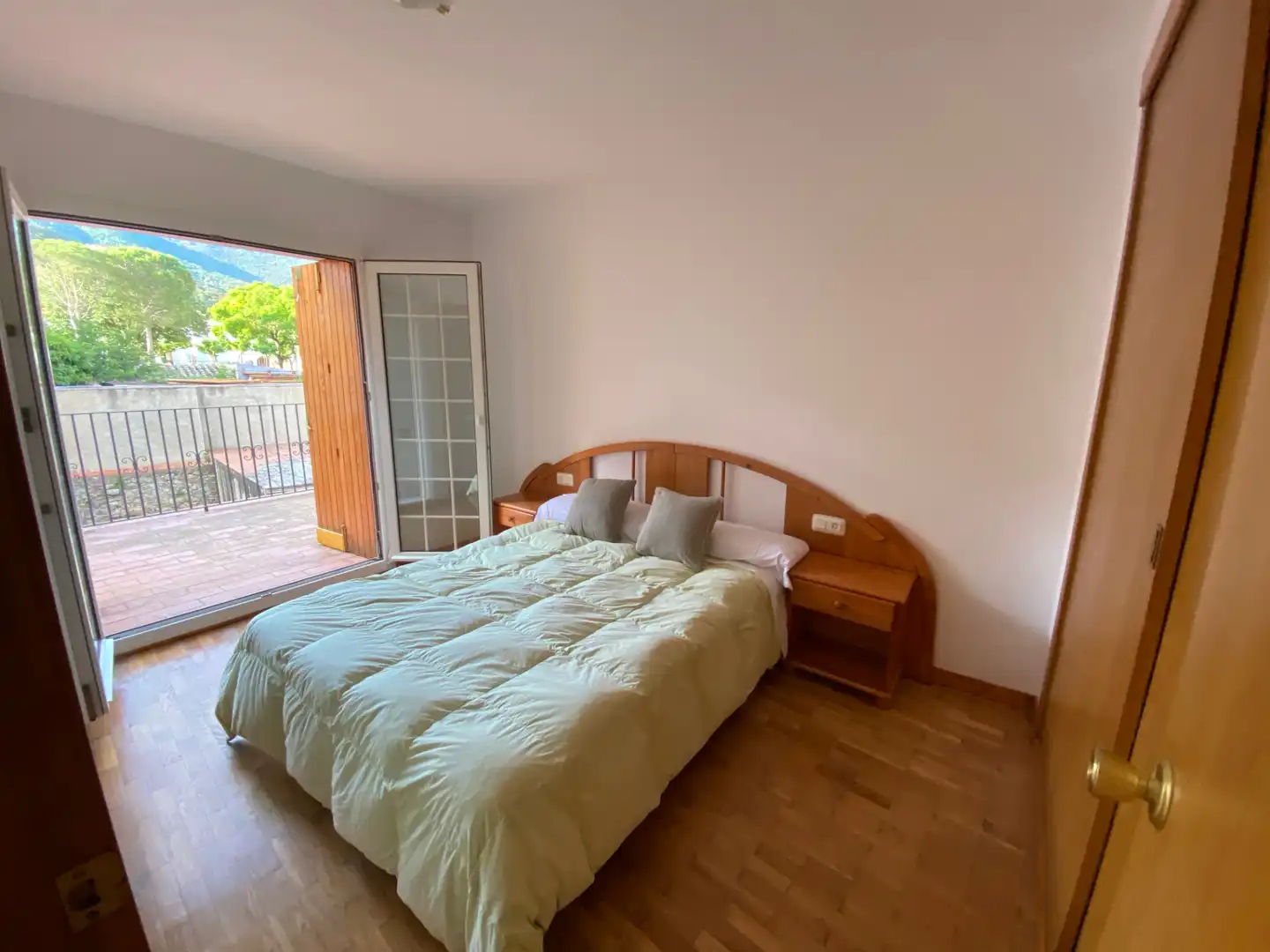 Habitación de Casa adosada en venta en Maçanet de Cabrenys con Calefacción, Amueblado y Balcón