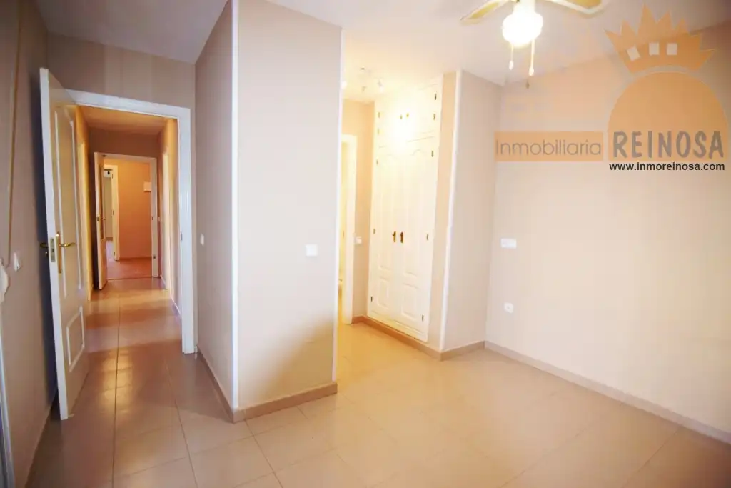 Ground floor with lift for sale in Avenida del Golf, imagen 23