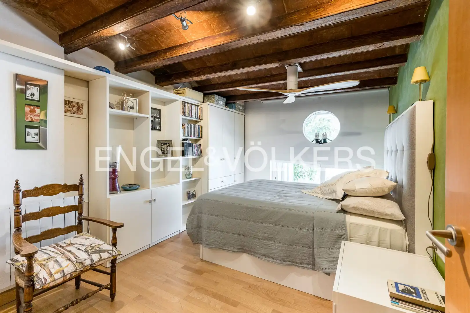 Bedroom of Flat for sale in Barcelona  with Heating and Parquet flooring