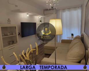 Living room of Flat to rent in  Granada Capital  with Air Conditioner and Terrace