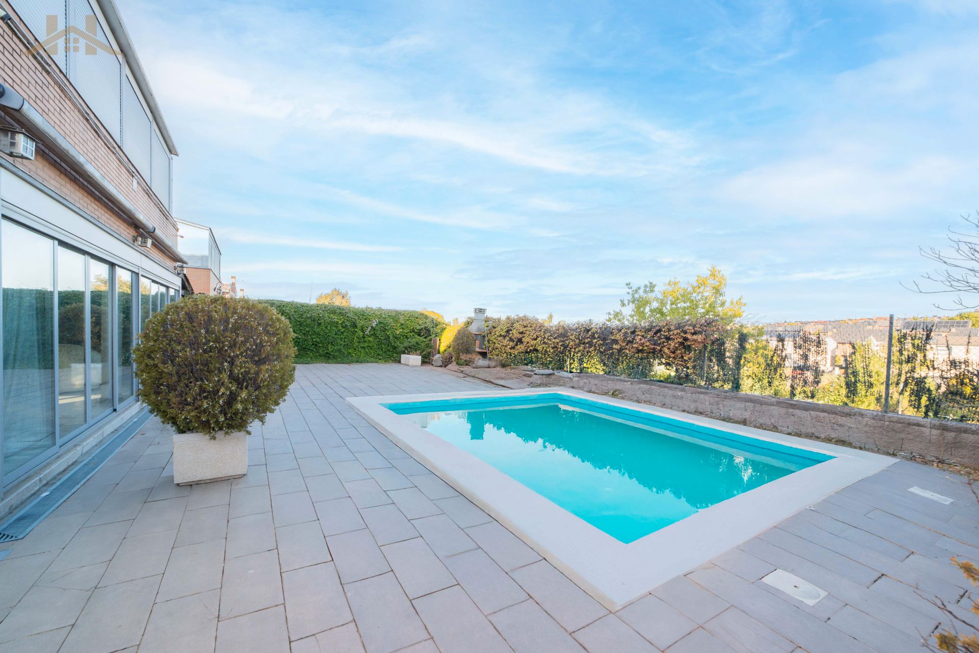 Piscina de Casa o xalet en venda en Arroyomolinos (Madrid) amb Aire condicionat, Calefacció i Jardí privat