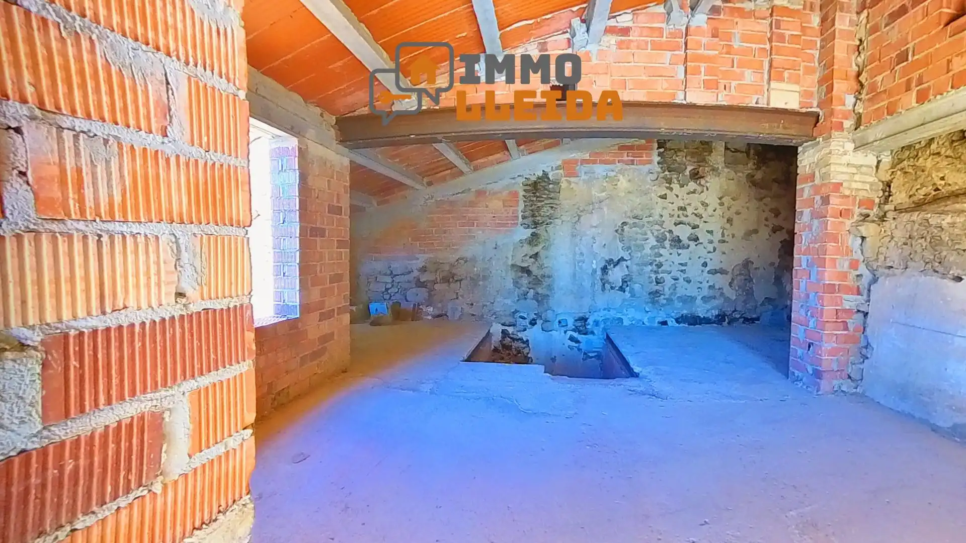 Vista exterior de Casa adosada en venta en Vilanova de Meià con Terraza, Trastero y Balcón