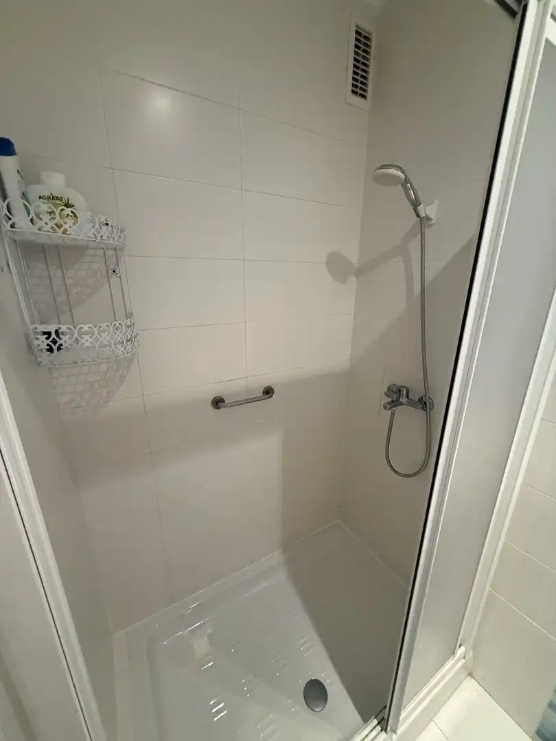 Baño de Piso de alquiler en Centro
