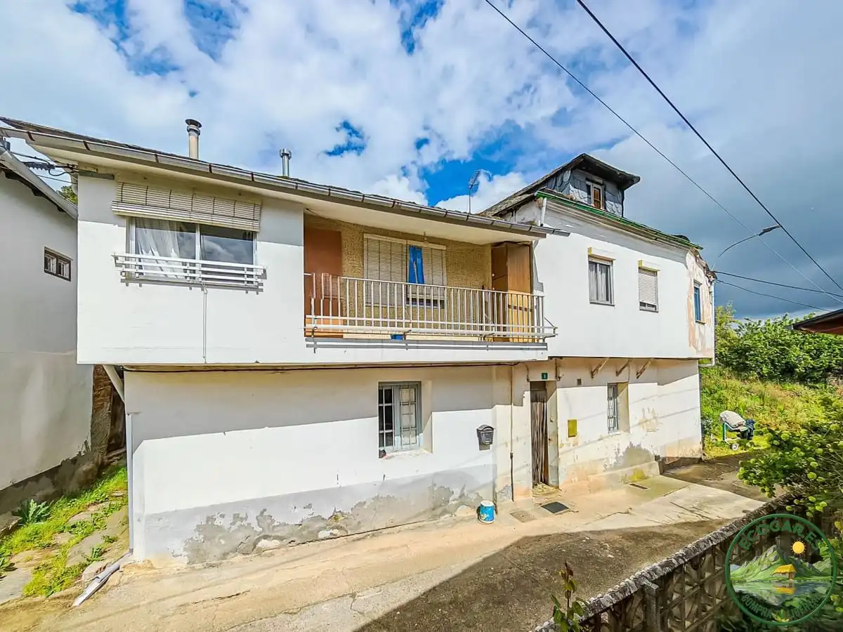 Detached house for sale in Arganza
