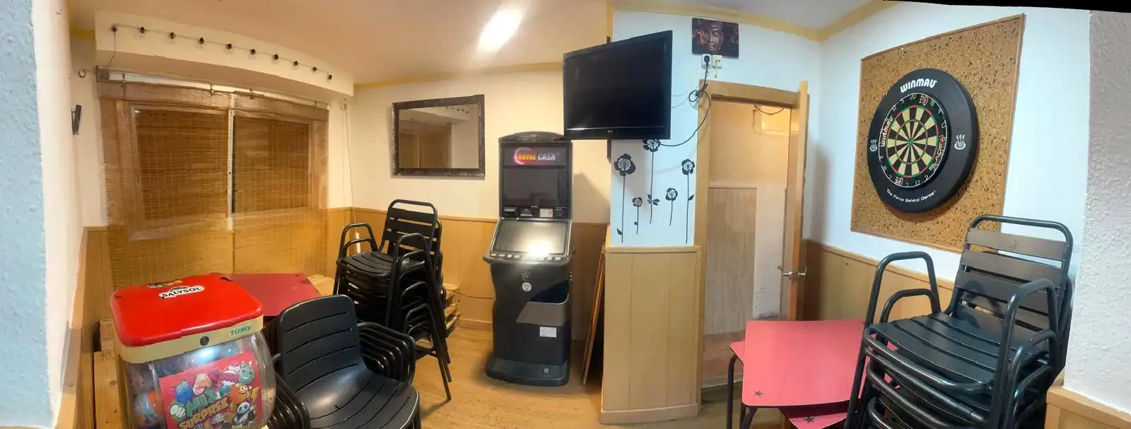 Local comercial en venda a Carrer de la Muga, imagen 11