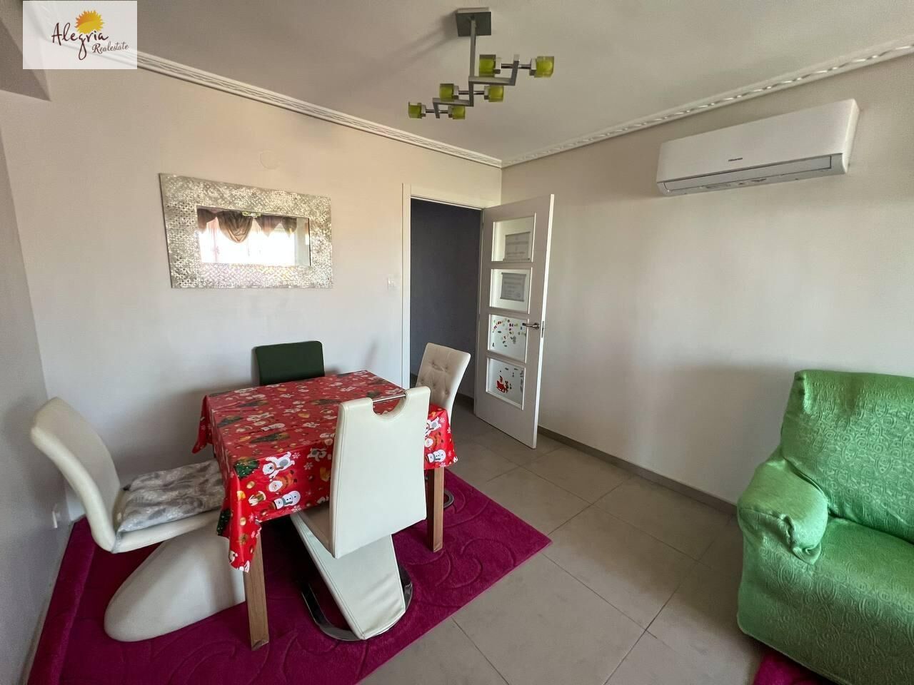 Dining room of Flat for rent in  Valencia Capital  with Air Conditioner and Furnished
