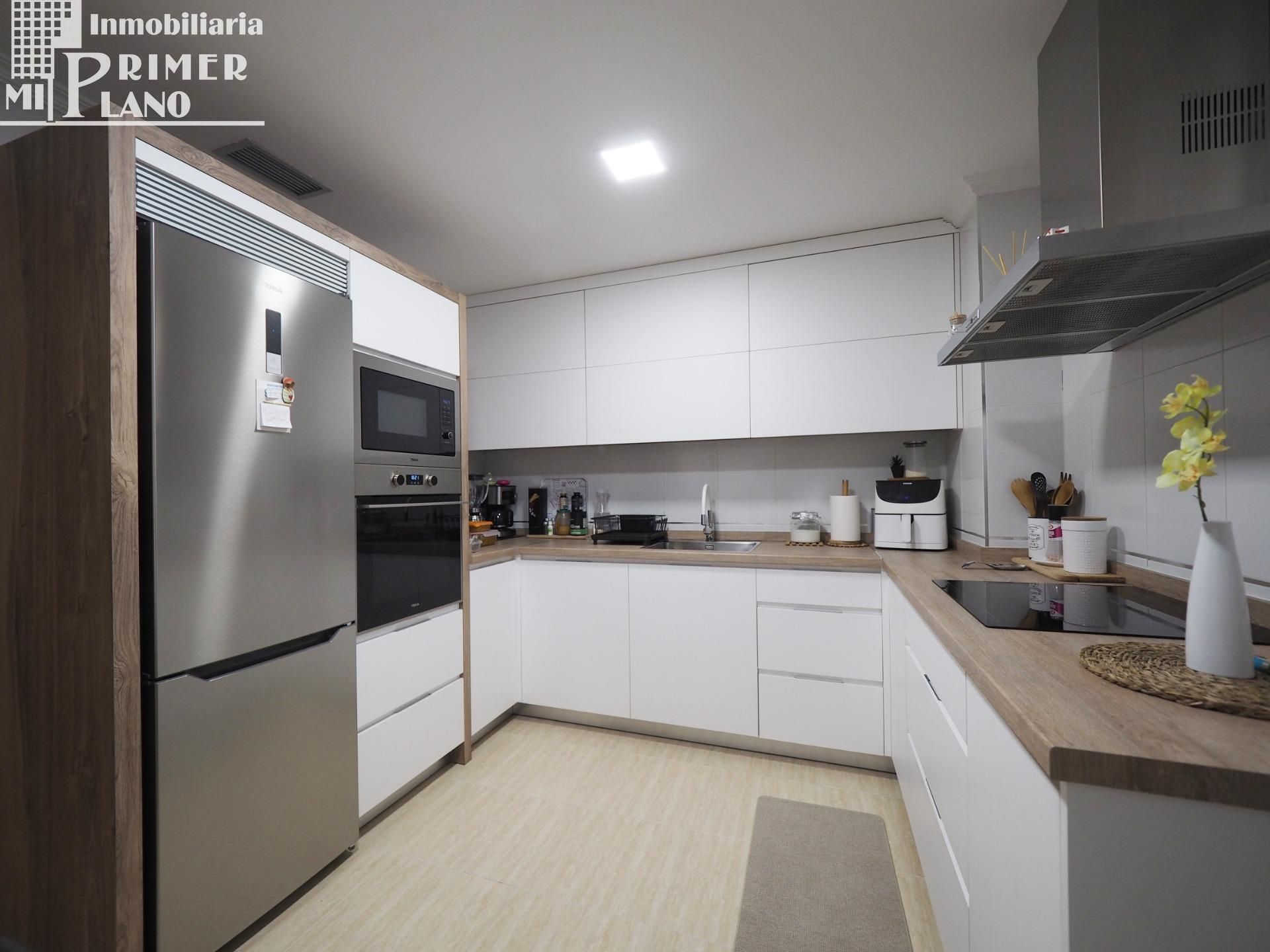 Cuina de Pis en venda en Socuéllamos amb Aire condicionat, Calefacció i Moblat