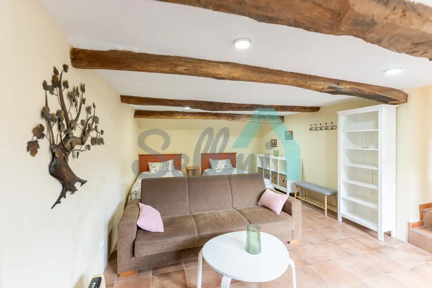 Wohnzimmer von Wohnung zur Miete in Salas mit Heizung, Privatgarten und Möbliert