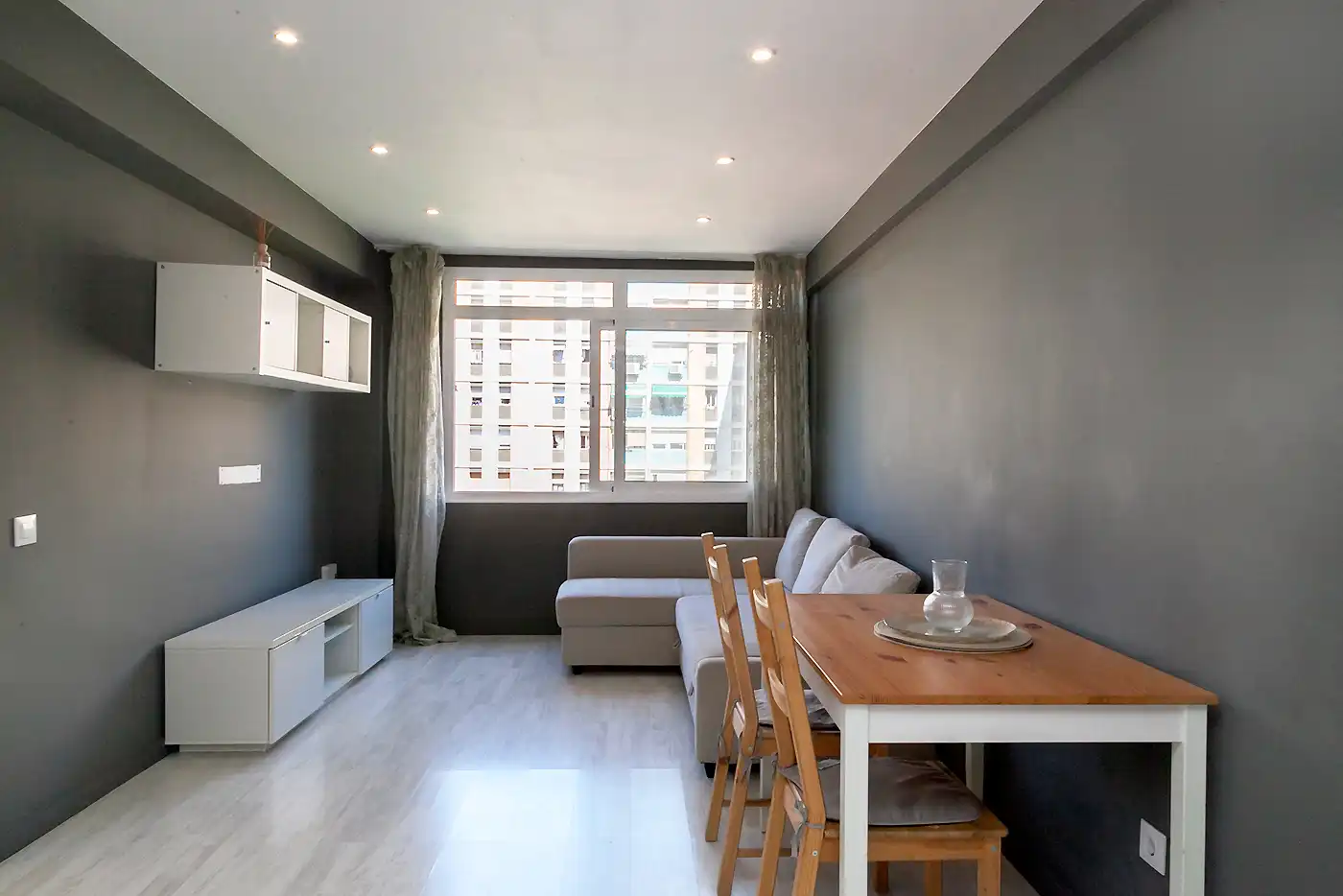 Sala d'estar de Pis en venda en Barcelona amb Moblat