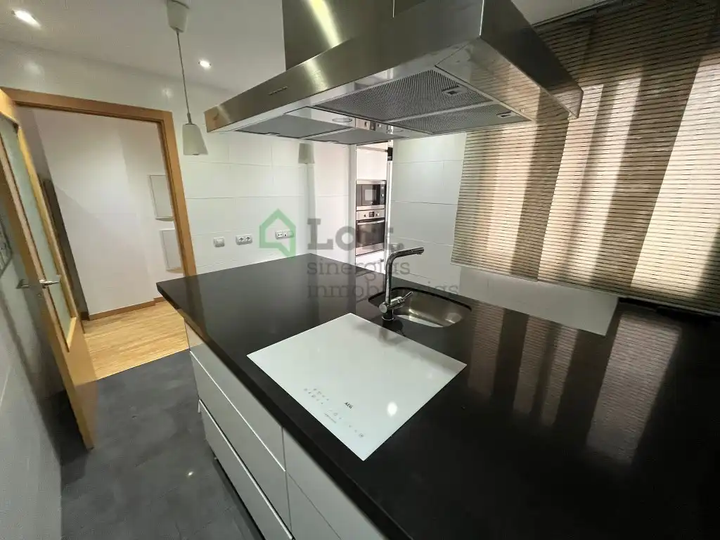 Kitchen of Flat for rent in Badajoz  with Furnished