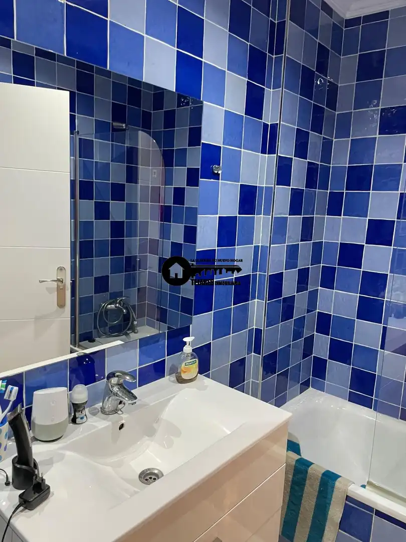 Baño de Casa adosada en venta en Albacete con Aire acondicionado, Calefacción y Jardín privado