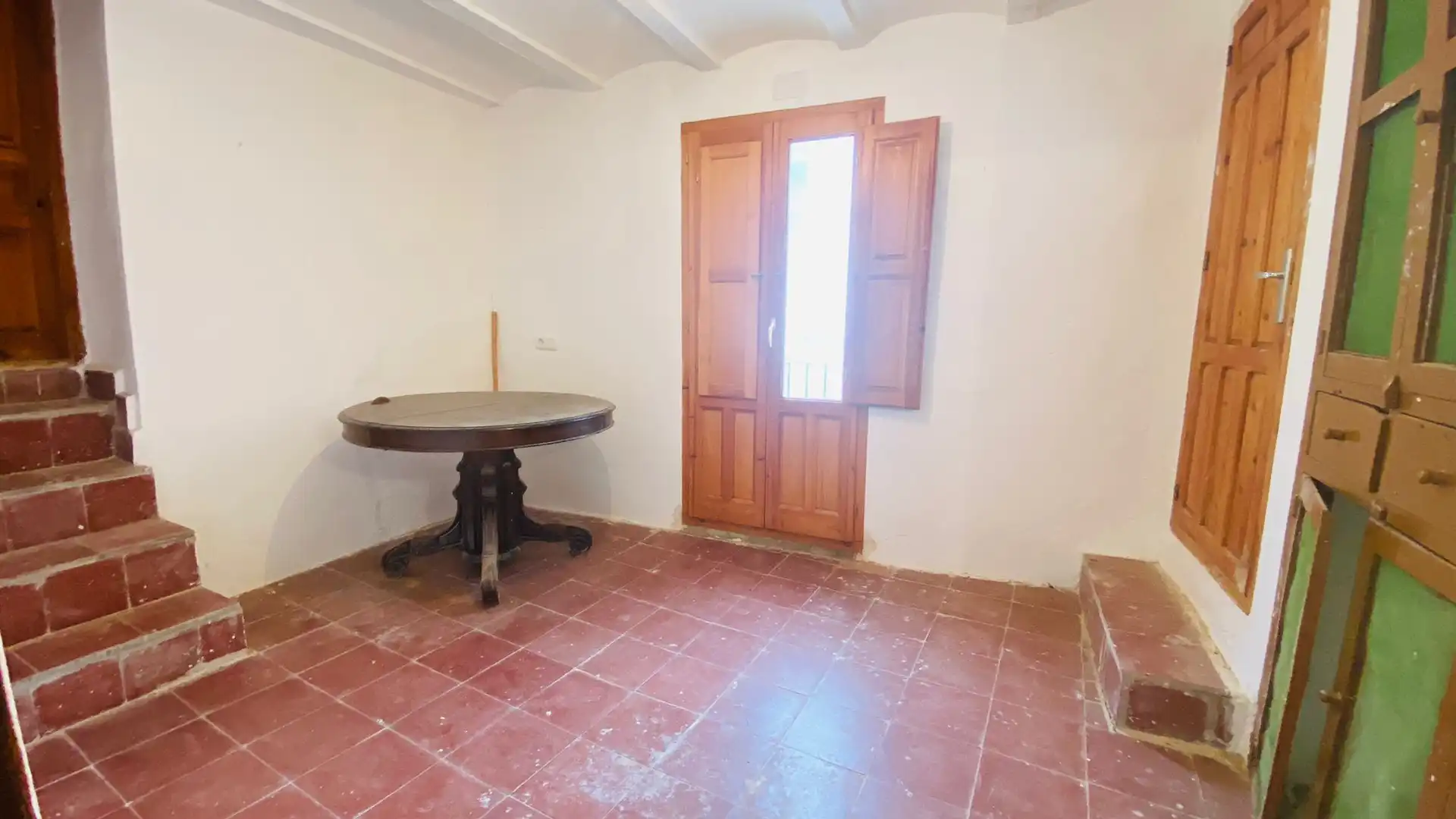 Menjador de Casa o xalet en venda en Puebla de Arenoso amb Jardí privat, Terrassa i Balcó