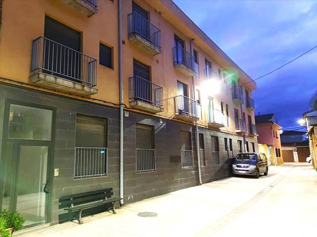 Garaje en Venta en DONANTES DE SANGRE en Agoncillo