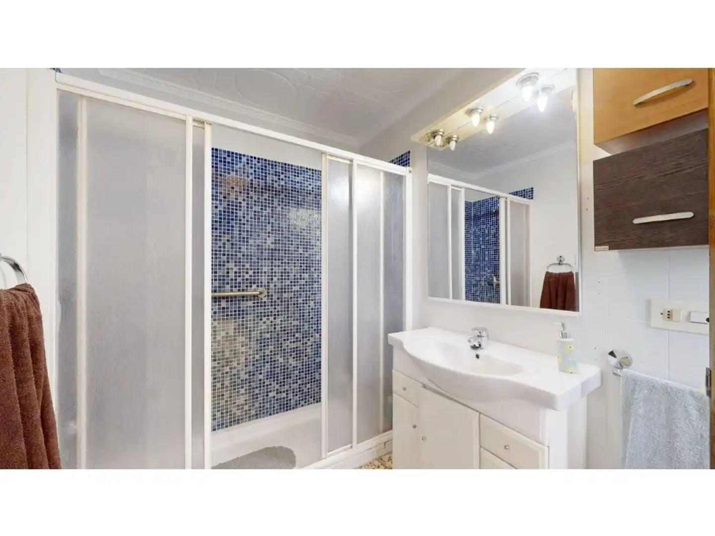 Badezimmer von Country house zum Verkauf in Benimantell mit Heizung