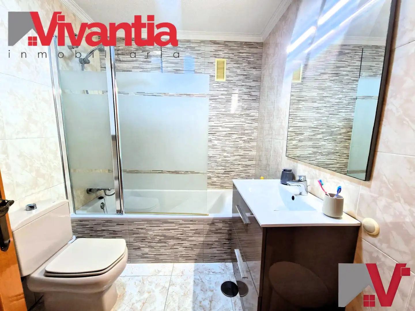 Bathroom of Flat for sale in Lorca  with Air Conditioner, Heating and Terrace