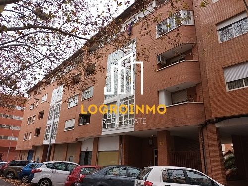Vista exterior de Piso en venta en  Logroño con Calefacción, Terraza y Trastero