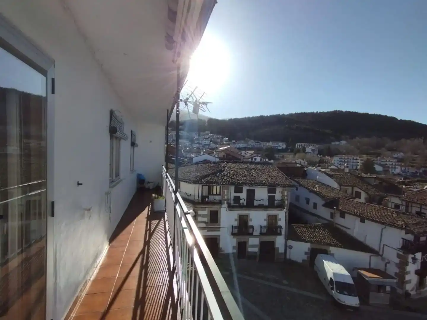 Vista exterior de Pis en venda en Candelario amb Balcó