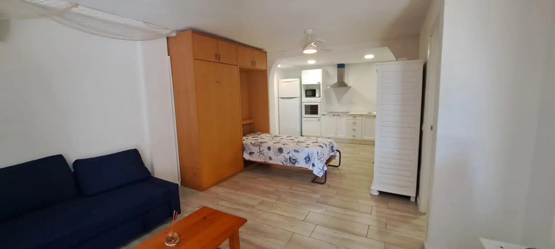 Dormitori de Loft de lloguer en Santa Pola amb Aire condicionat, Jardí privat i Terrassa