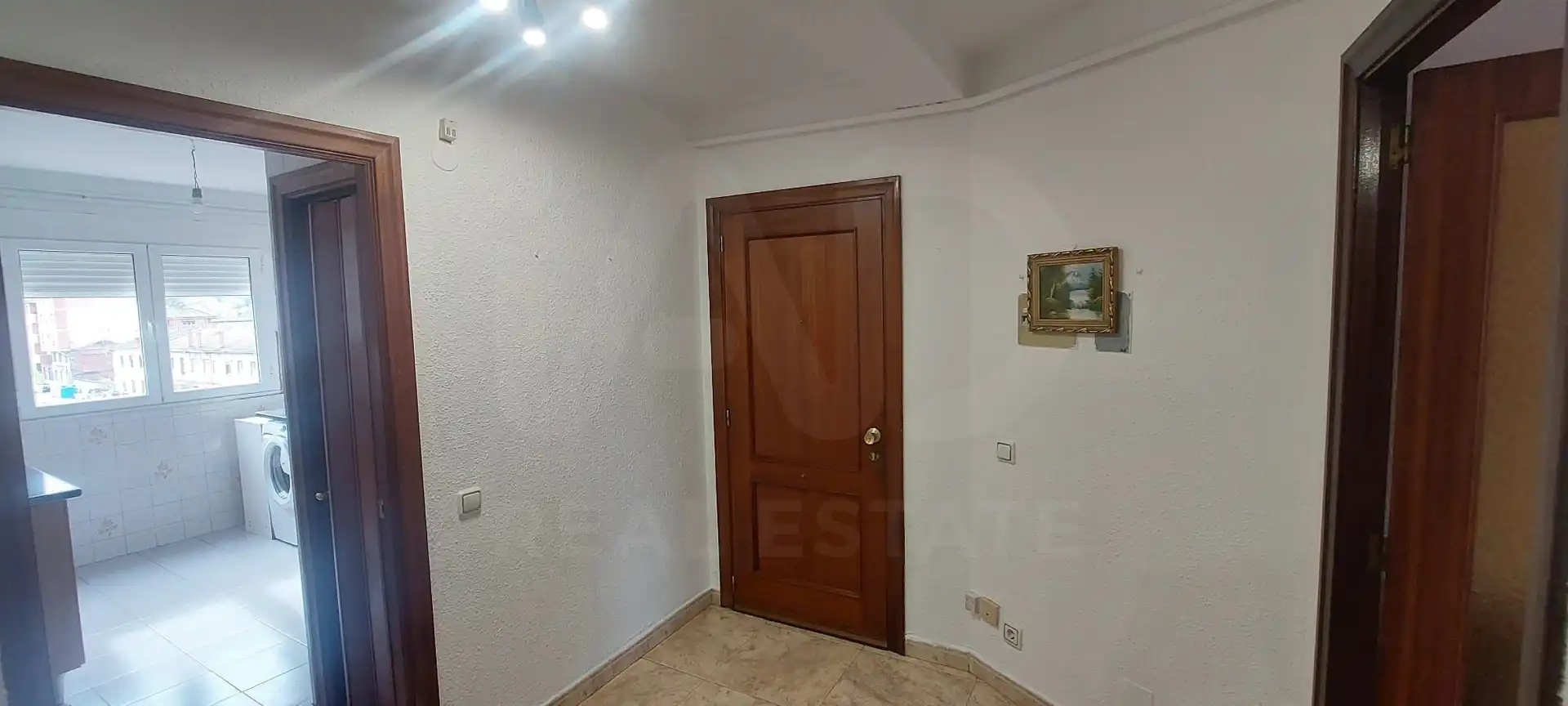Piso de alquiler en La Robla  con Terraza