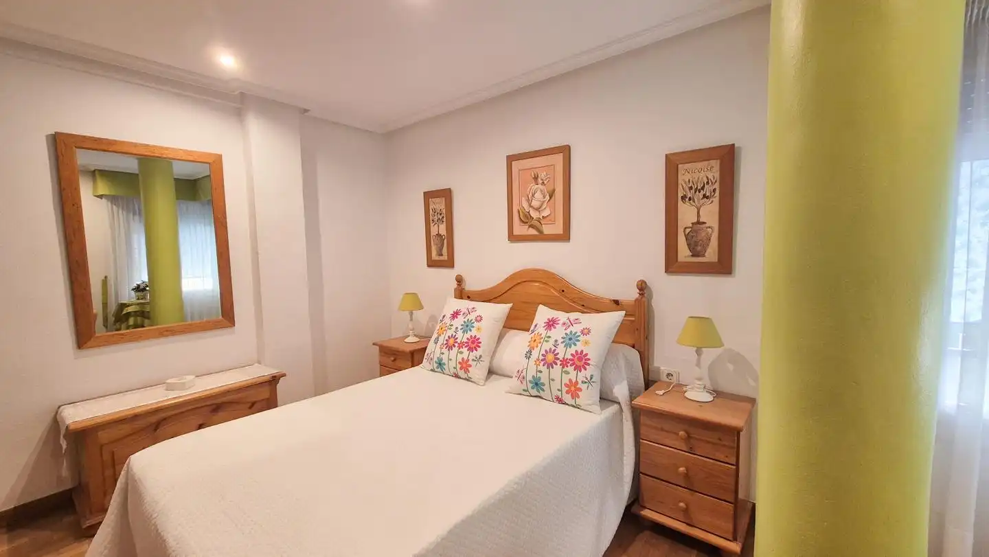 Flat for rent in Plaza Crevillente - Antiguos Juzgados - El Asilo