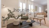 Sala d'estar de Pis en venda en  Madrid Capital amb Aire condicionat, Calefacció i Parquet