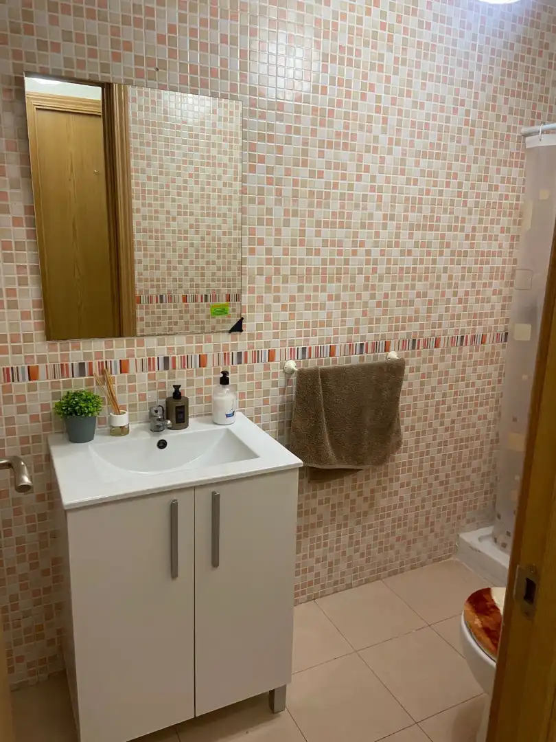 Badezimmer von Wohnung zum Verkauf in Ocaña mit Terrasse, Möbliert und Ofen