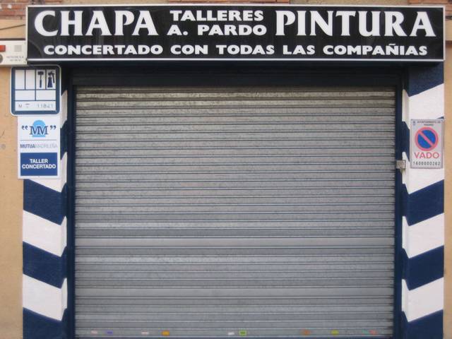 Local comercial en Venta en Calle del Mar de Omán, 24 en Pinar del Rey