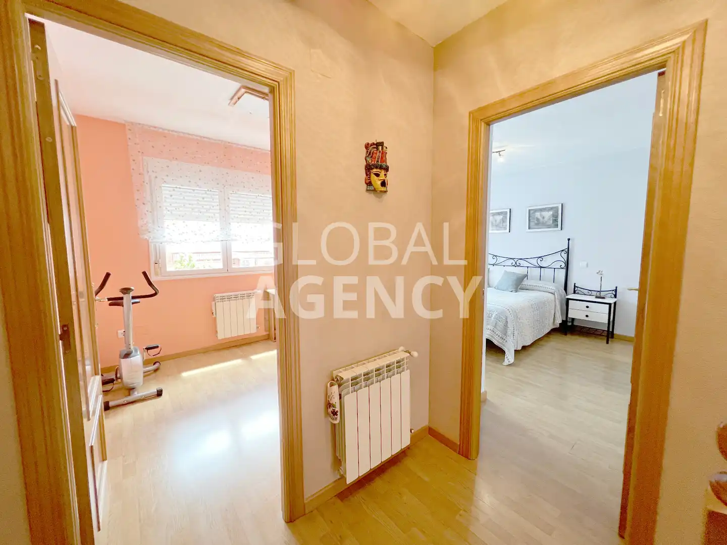 Casa adosada en venta en Torrejón del Rey con Calefacción, Jardín privado y Horno