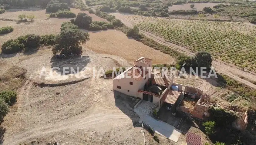 Finca rústica en venda en Almansa amb Calefacció, Jardí privat i Terrassa