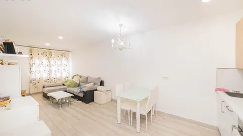 Foto 2 de Piso en venta en Paseo Valmoral, El Arroyo - La Fuente, Fuenlabrada