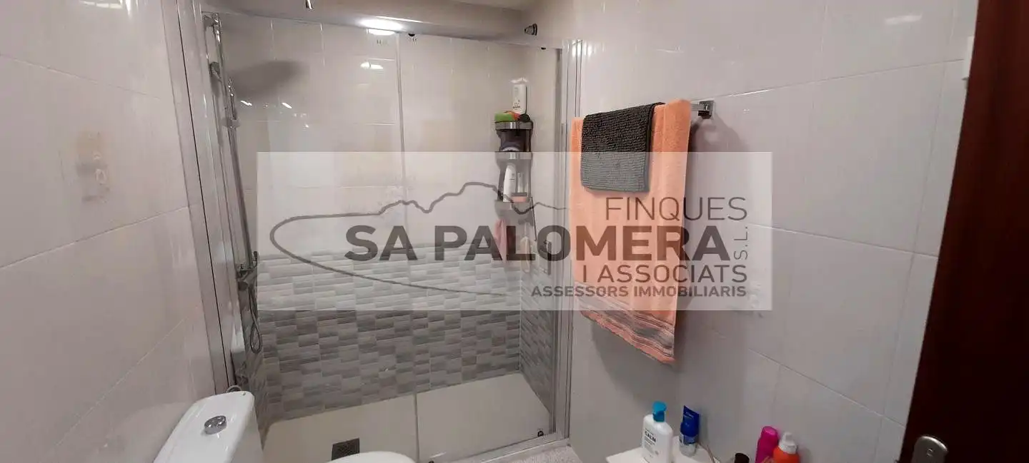 Bany de Pis en venda en Blanes amb Balcó