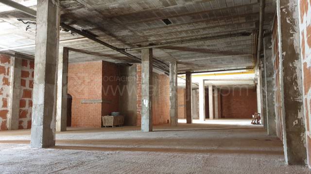 Local comercial en Alquiler en Logroño - Calle Sorzano en La Cava - Fardachón