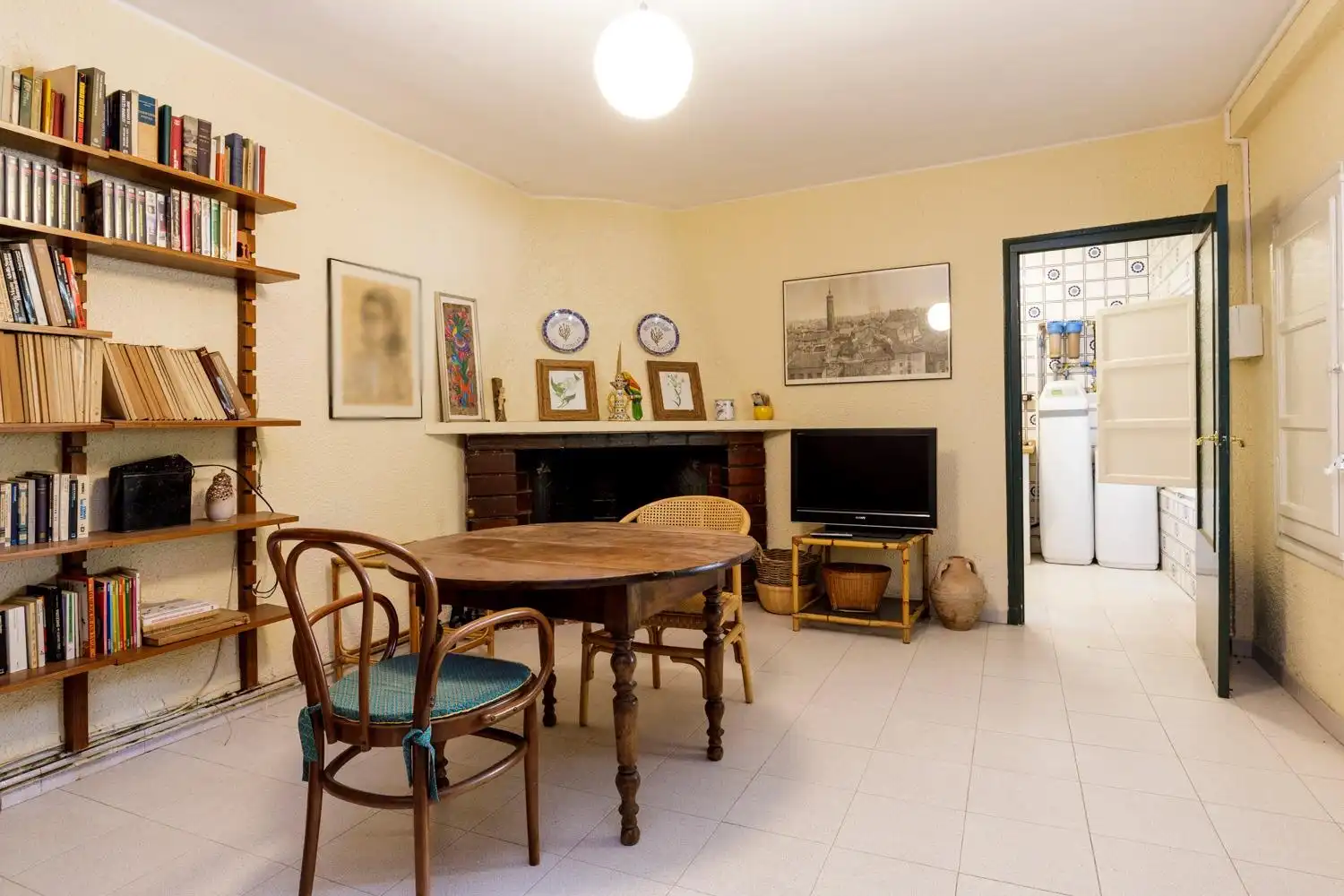 Sala d'estar de Casa o xalet en venda en Zaragoza amb Aire condicionat, Calefacció i Jardí privat