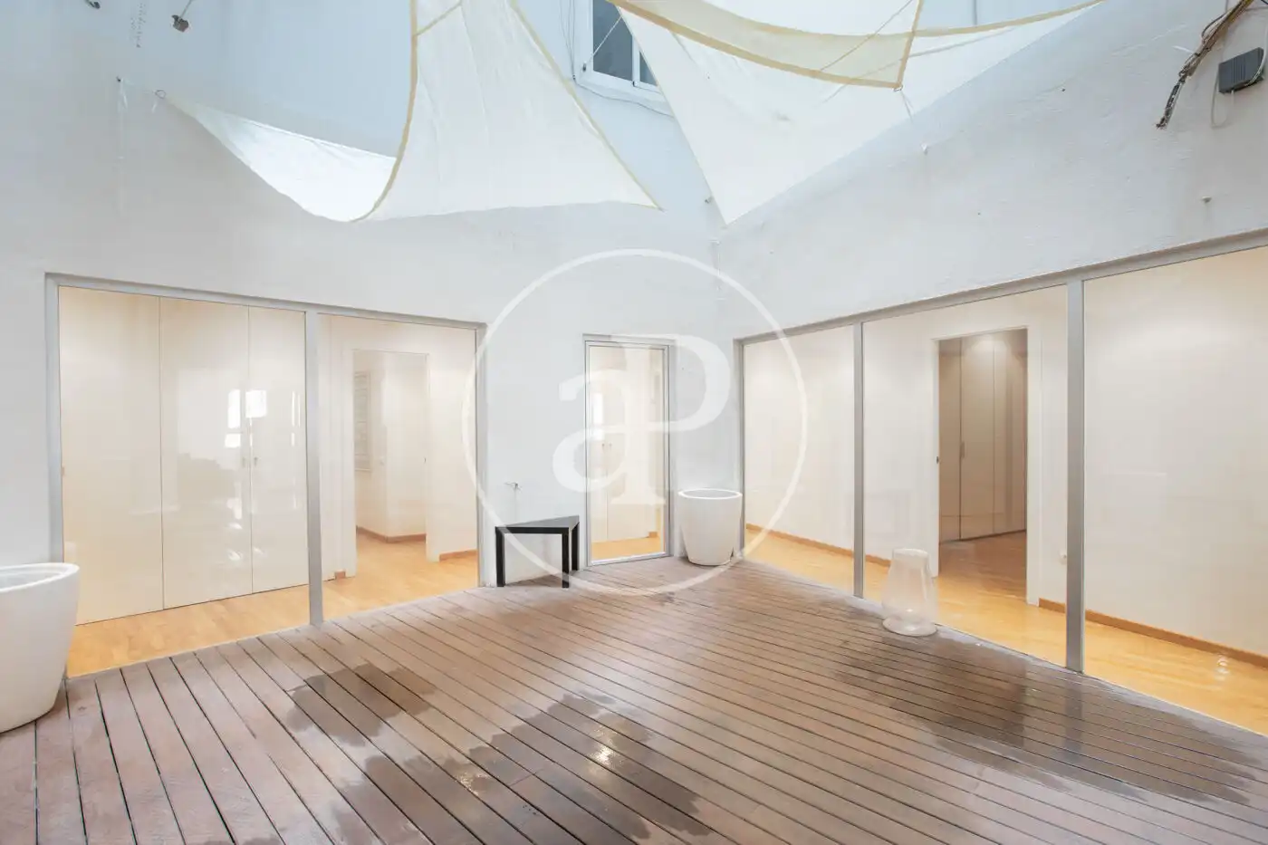 Wohnung zum Verkauf in Valencia mit Klimaanlage, Heizung und Terrasse