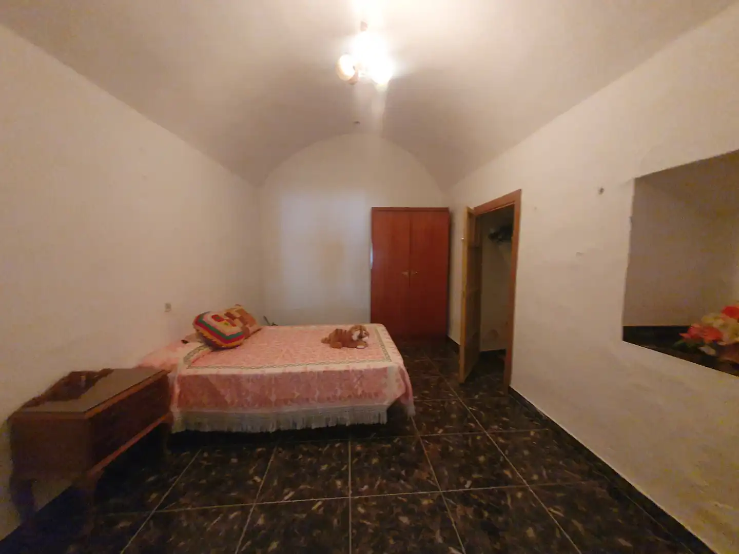 Dormitori de Casa o xalet en venda en Guadix amb Terrassa, Traster i Moblat