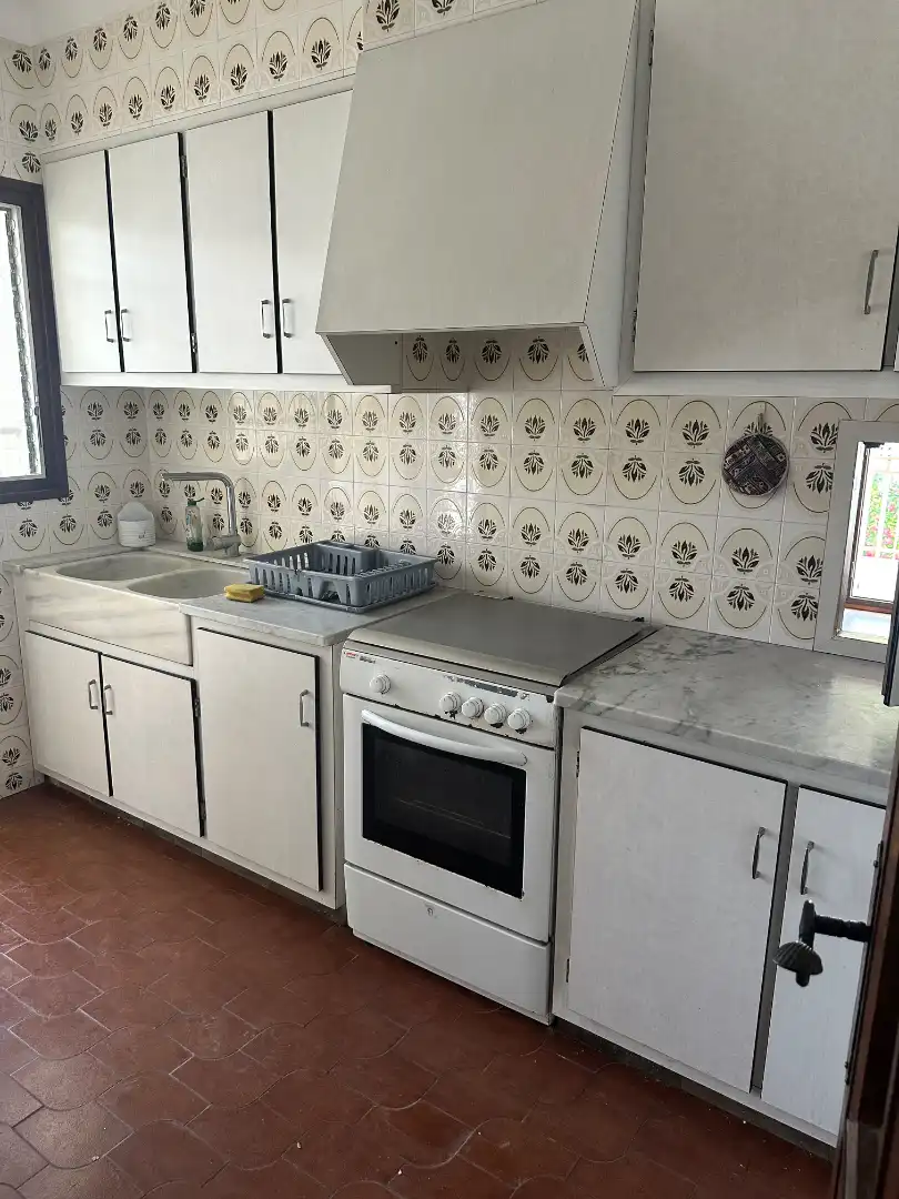 Cuina de Casa o xalet en venda en L'Escala amb Jardí privat i Terrassa