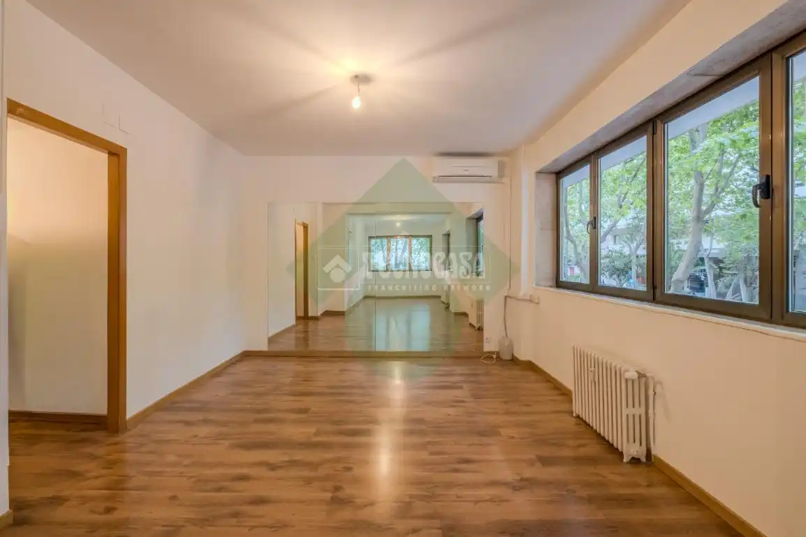 Living room of Study for rent in Madrid  with Air Conditioner and Heating