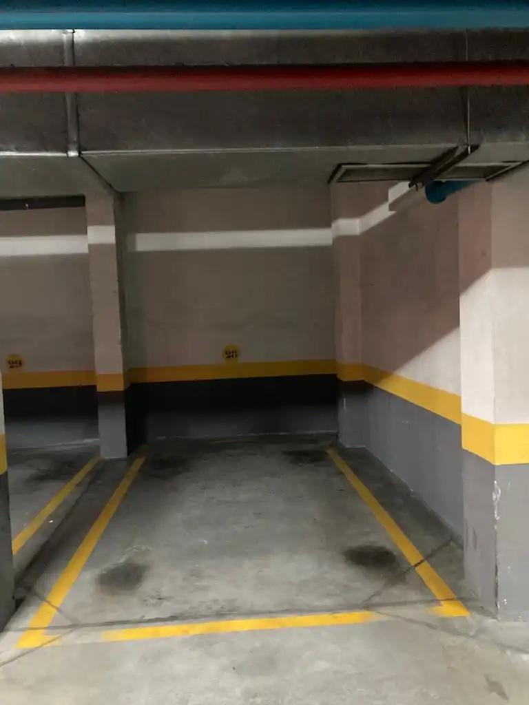 Piso de alquiler en Calle de Adriano de Utrecht, Sanchinarro