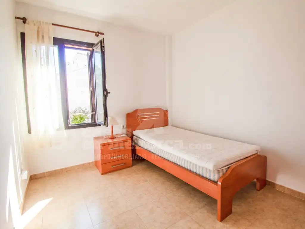 Bedroom of Flat for sale in Es Castell  with Air Conditioner and Terrace