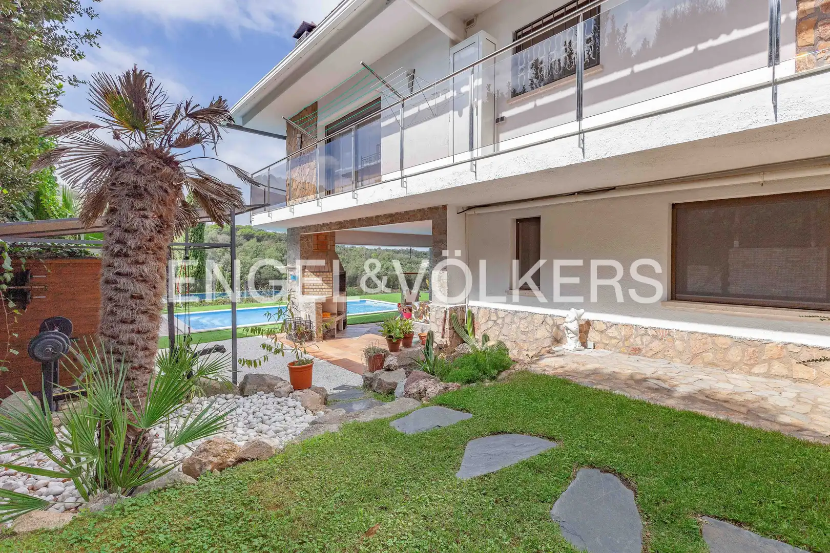 Vista exterior de Casa o chalet de alquiler en Llinars del Vallès con Aire acondicionado, Calefacción y Jardín privado